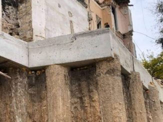 будинок, аварійний будинок,